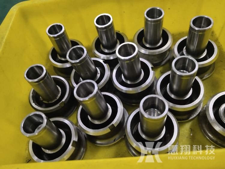 五金模具乐鱼平台-乐鱼(中国)一站式服务平台
具有的特性